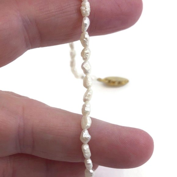 Dainty Freshwater Pearl Bead Bracelet - Picture 6 of 6